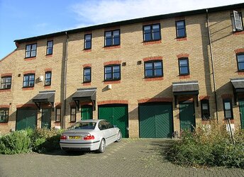 Observatory Mews, Isle of Dogs,
            E14