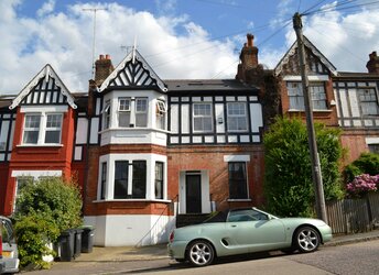 Canonbie Road, Forest Hill,
            SE23